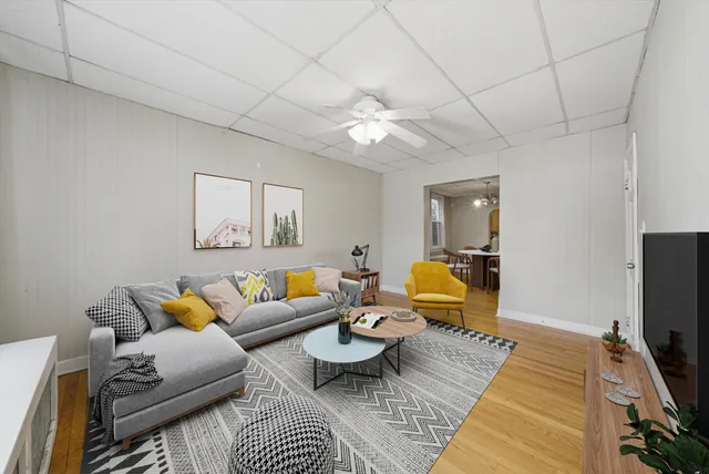 $624,900 | 2924 South Princeton Avenue, Chicago, IL 60616