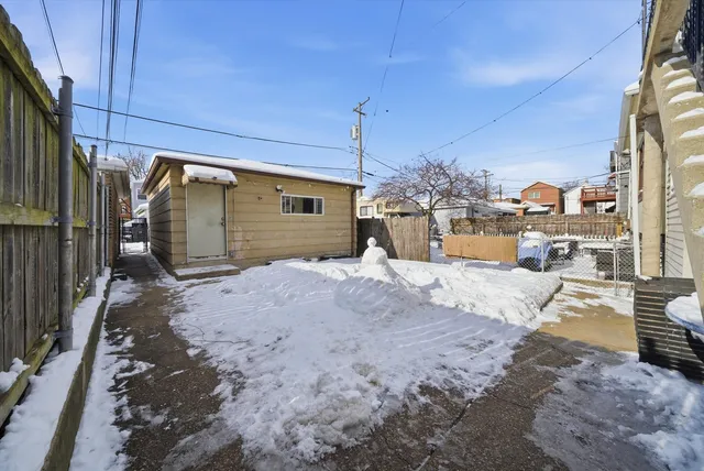 $624,900 | 2924 South Princeton Avenue, Chicago, IL 60616