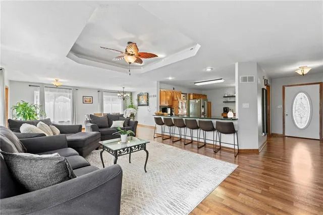 $1,050,000 | 9401 South Buckner Tarsney Road, Oak Grove, MO 64075