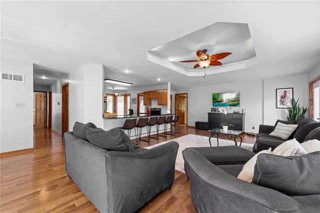 $1,050,000 | 9401 South Buckner Tarsney Road, Oak Grove, MO 64075