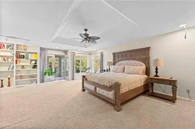 $1,050,000 | 9401 South Buckner Tarsney Road, Oak Grove, MO 64075