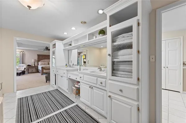 $1,050,000 | 9401 South Buckner Tarsney Road, Oak Grove, MO 64075