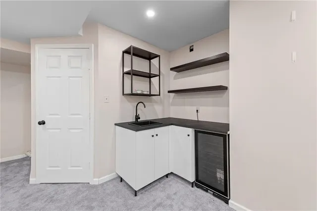 $1,050,000 | 9401 South Buckner Tarsney Road, Oak Grove, MO 64075