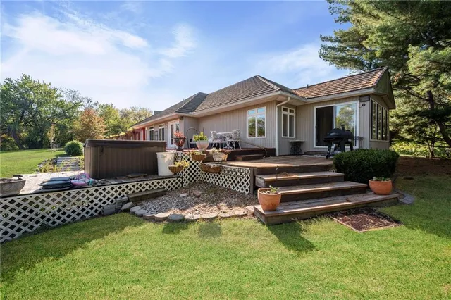 $1,050,000 | 9401 South Buckner Tarsney Road, Oak Grove, MO 64075