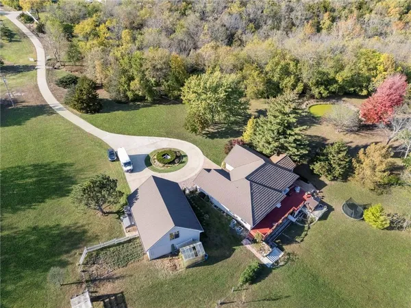 $1,050,000 | 9401 South Buckner Tarsney Road, Oak Grove, MO 64075