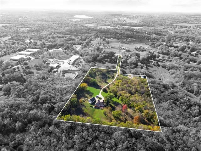 $1,050,000 | 9401 South Buckner Tarsney Road, Oak Grove, MO 64075