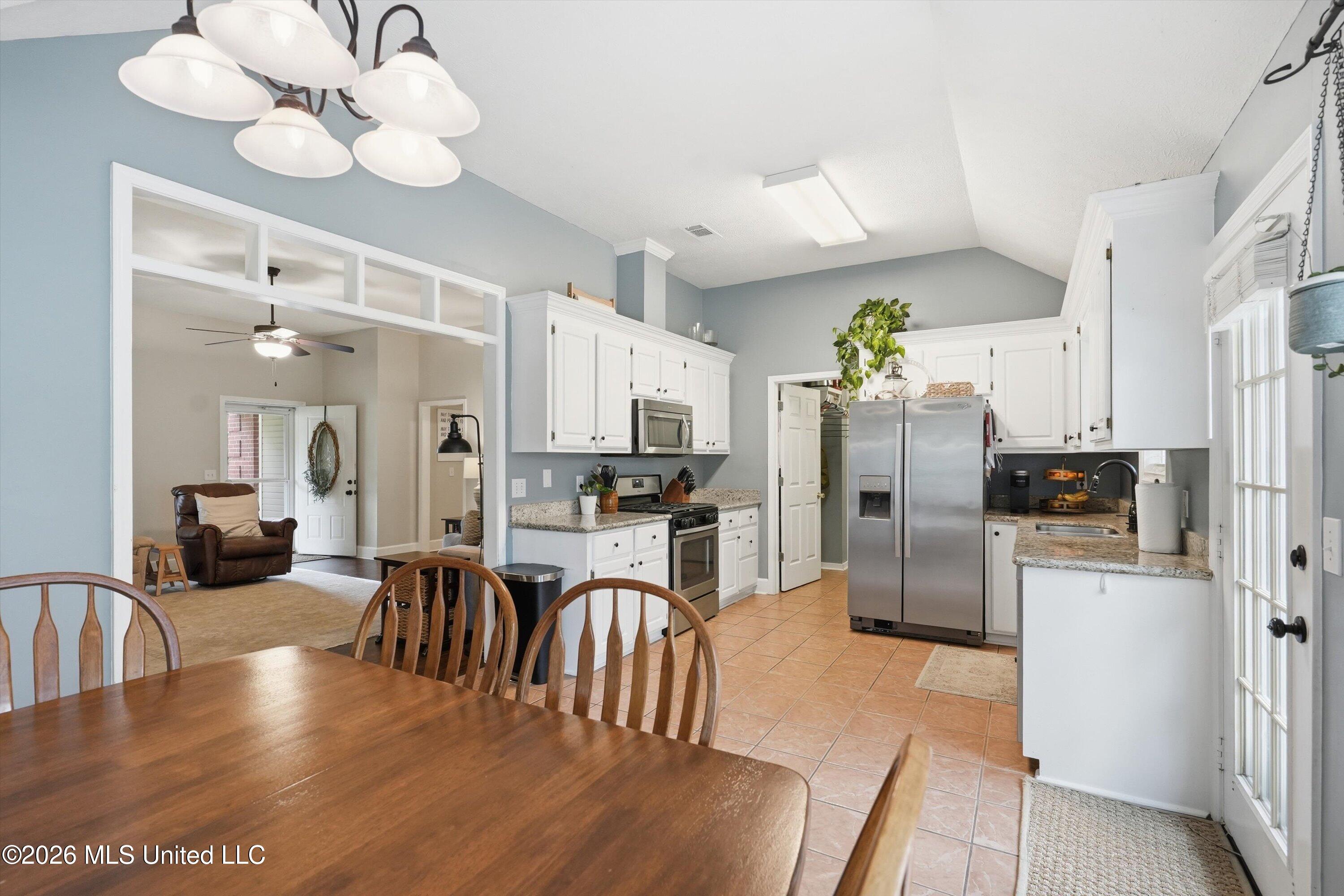 1308 Pecan Cove Brandon, MS 39042 - Photo 12 of 36 12-1308_Pecan_Cv_012