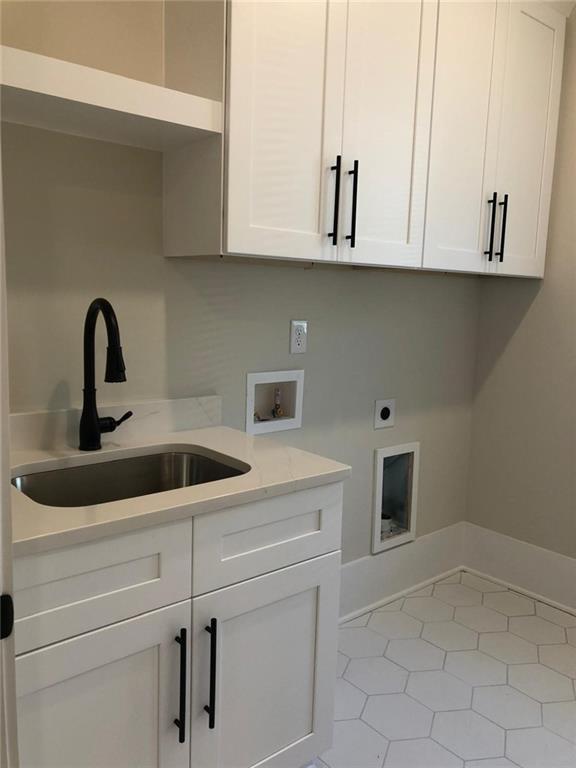 217 Laura Lake Road Marietta, GA 30066 - Photo 10 of 30
