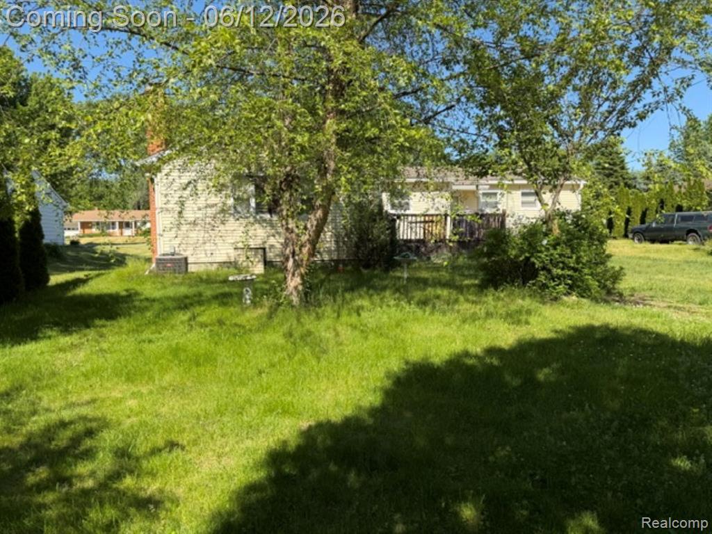 53151 Fairchild Road Macomb, MI 48042 - Photo 4 of 22