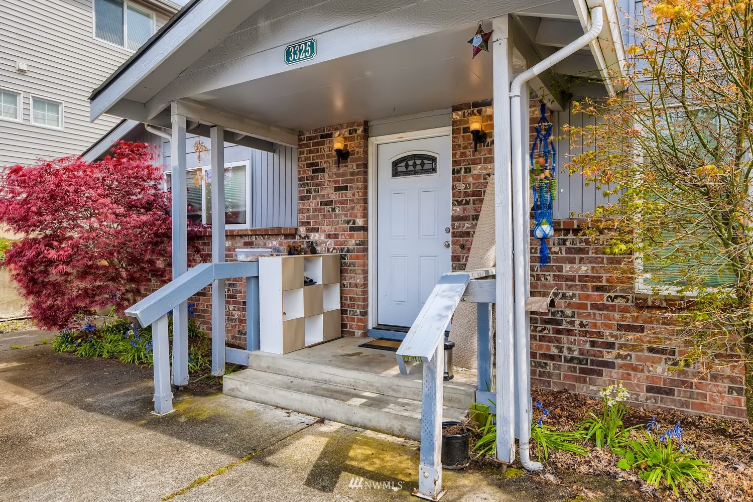 3325 Rockefeller Avenue Everett, WA 98201 - Photo 8 of 32 a view of entryway