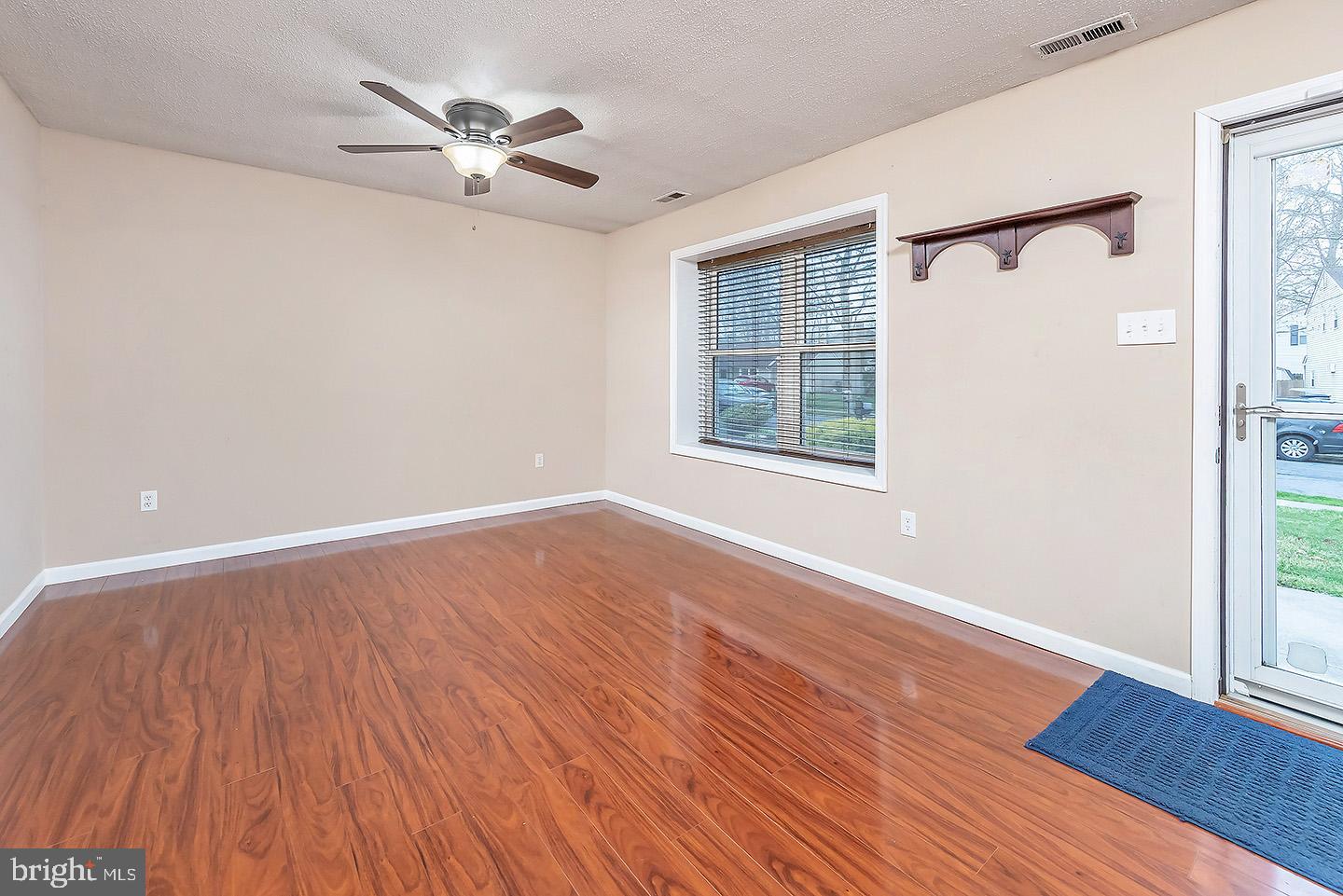 1020 South Beecham Road Williamstown, NJ 08094 - Photo 4 of 18