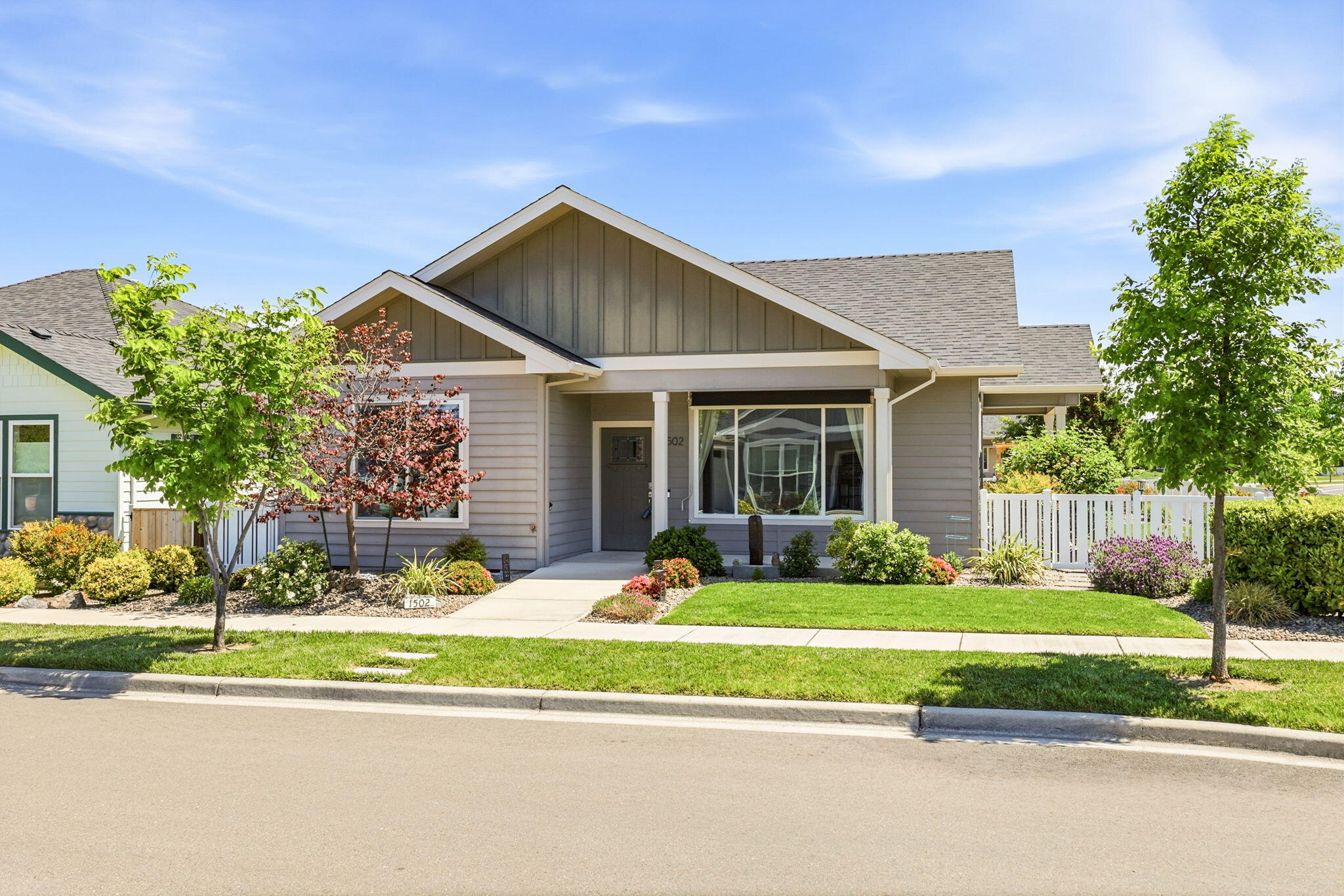 1502 River Run Street Central Point, OR 97502 - Photo 2 of 41