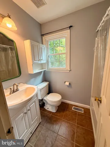 $2,350 | 1 North Place, Newark, DE 19711