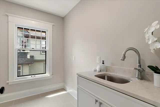 $899,900 | 415 Prospect Avenue Southeast, Grand Rapids, MI 49503