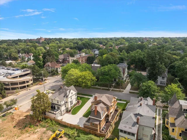 $899,900 | 415 Prospect Avenue Southeast, Grand Rapids, MI 49503