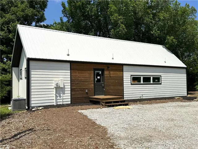 $149,900 | 258 South Linn Valley Drive, Linn Valley, KS 66040