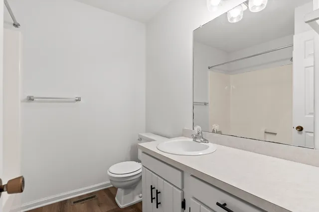 $1,595 | 2612 Hickory Valley Road, Unit B, Chattanooga, TN 37421