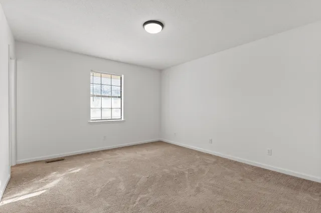 $1,595 | 2612 Hickory Valley Road, Unit B, Chattanooga, TN 37421