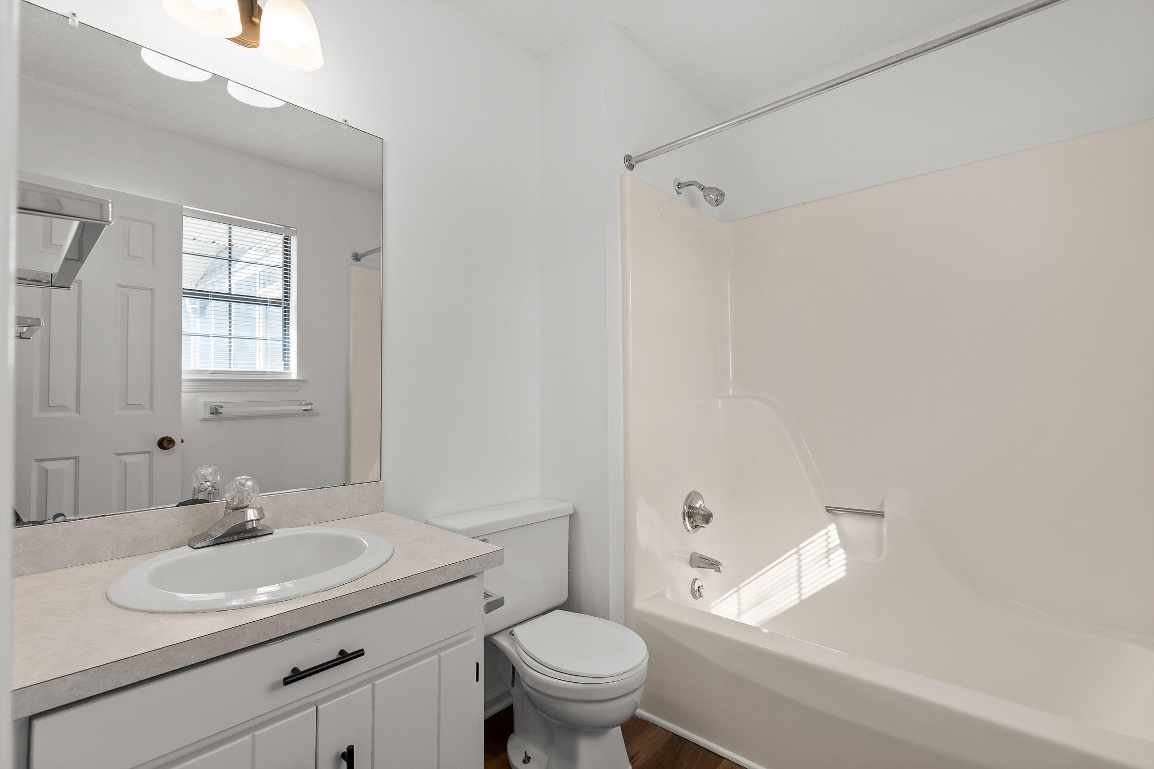 2612 Hickory Valley Road, Unit B Chattanooga, TN 37421 - Photo 15 of 21 36-Hickory Valley-36