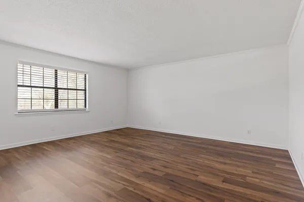 $1,495 | 2612 Hickory Valley Road, Unit B, Chattanooga, TN 37421