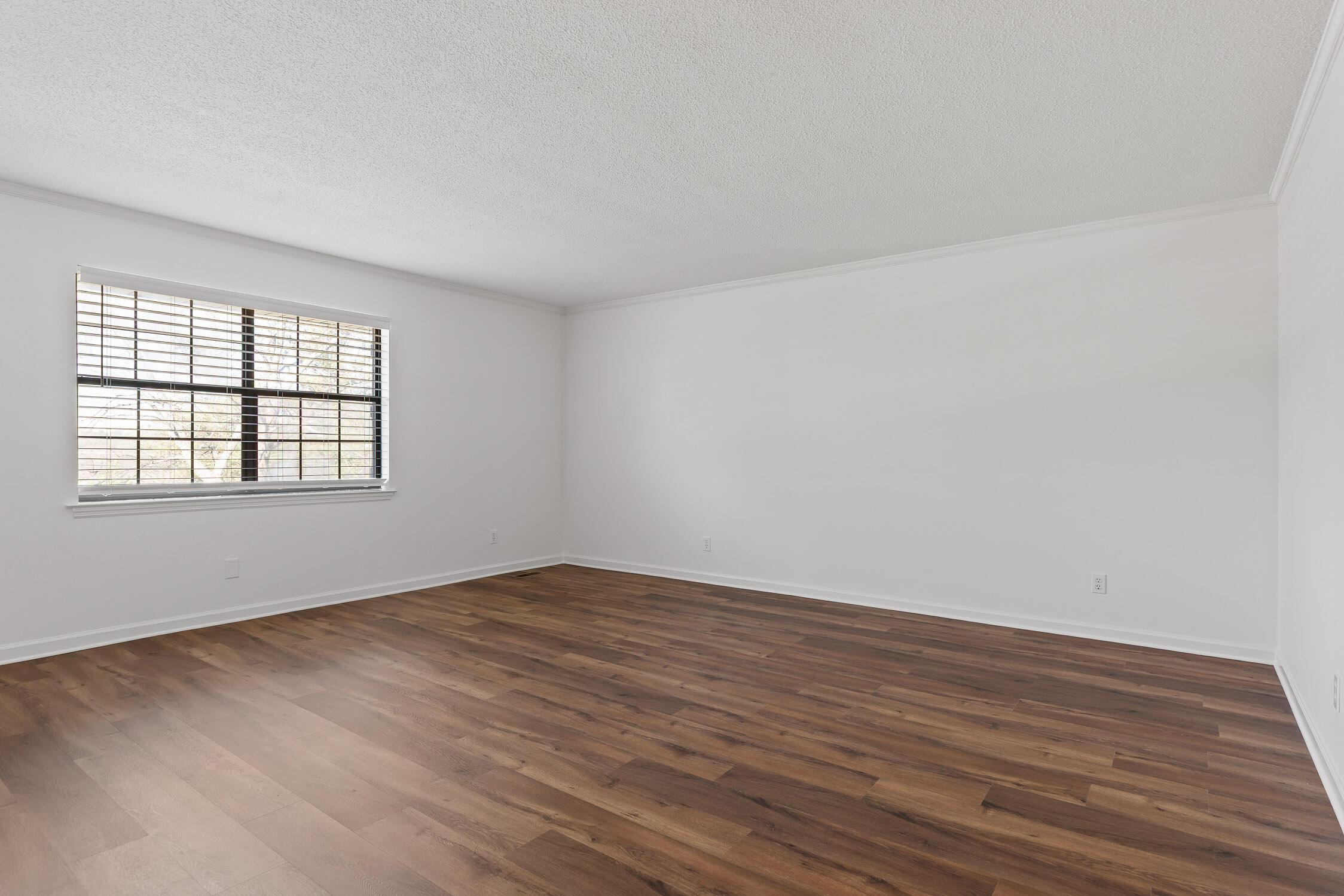 2612 Hickory Valley Road, Unit B Chattanooga, TN 37421 - Photo 5 of 21 32-Hickory Valley-32