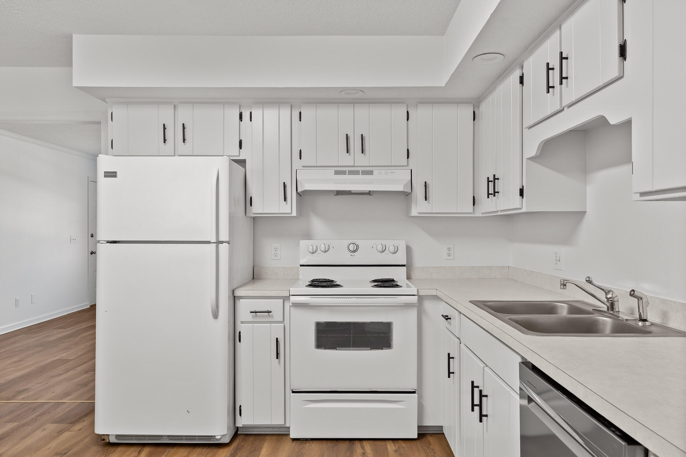 2612 Hickory Valley Road, Unit B Chattanooga, TN 37421 - Photo 7 of 21 25-Hickory Valley-25