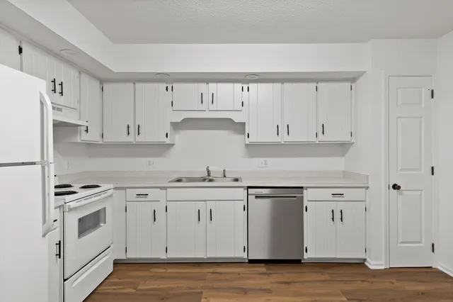 $1,595 | 2612 Hickory Valley Road, Unit B, Chattanooga, TN 37421