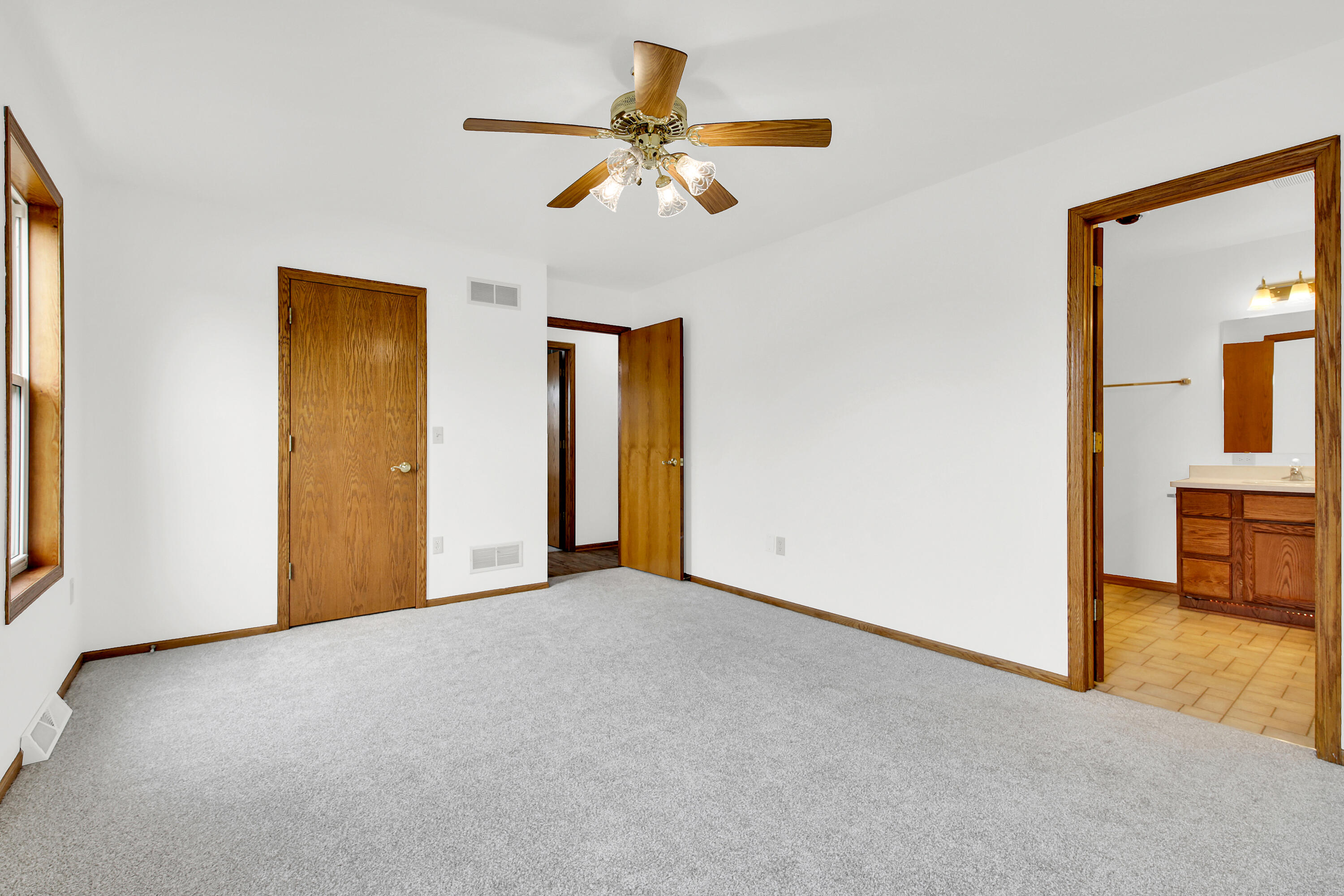 3800 East Elm Road Oak Creek, WI 53154 - Photo 21 of 28 3800 e elm rd-23