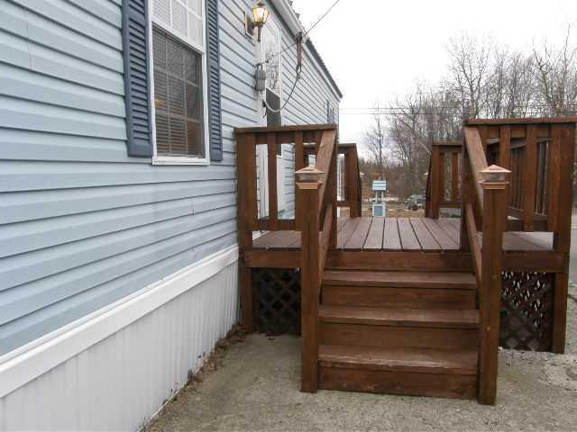 27 Cedar Street Millinocket, ME 04462 - Photo 13 of 17 Patio/Deck.