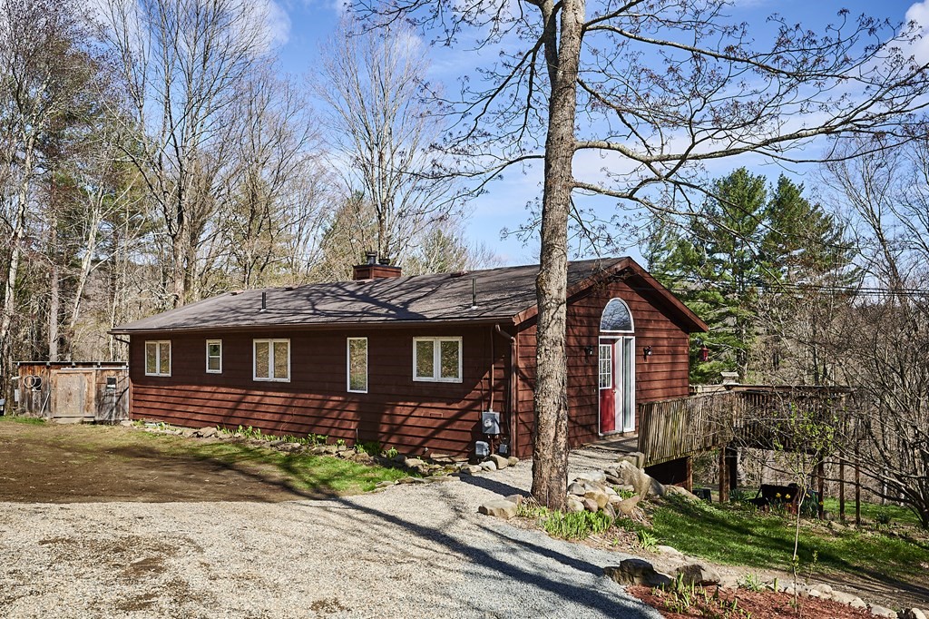 42 Harlow Clark Road Huntington, MA 01050 - Photo 2 of 42 Gallery Image 2
