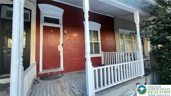 a view of porch and deck