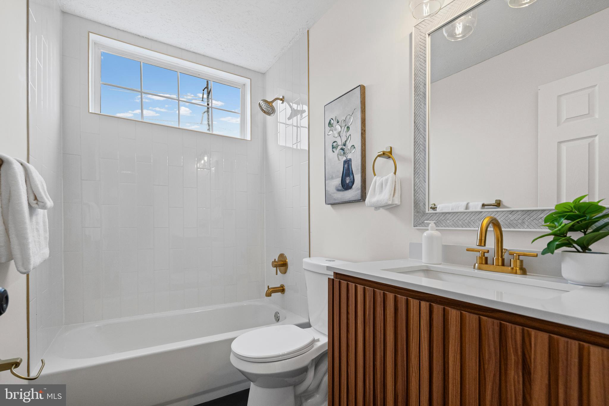 1018 Meadow Glen Road Middle River, MD 21220 - Photo 23 of 41