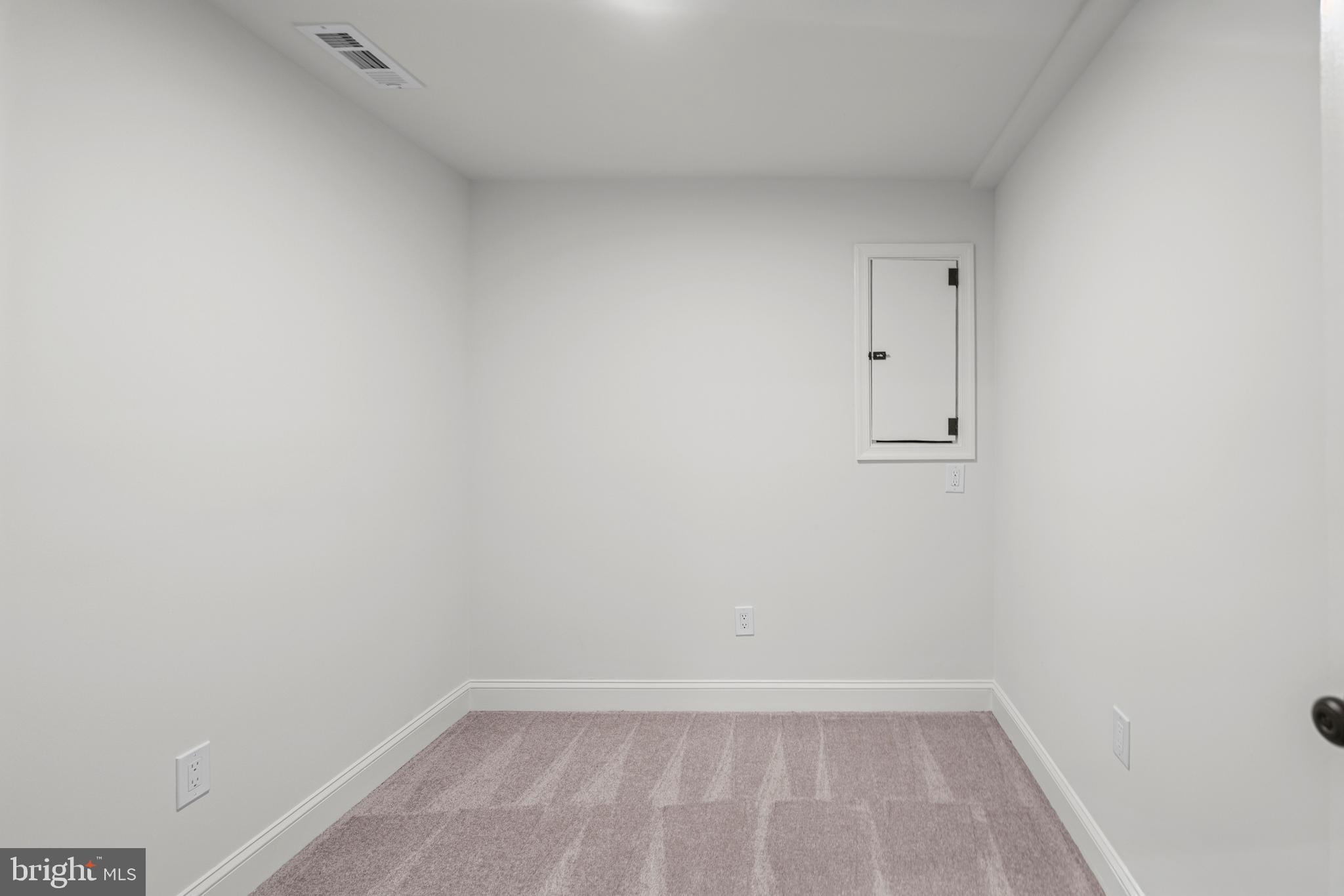 1018 Meadow Glen Road Middle River, MD 21220 - Photo 33 of 41