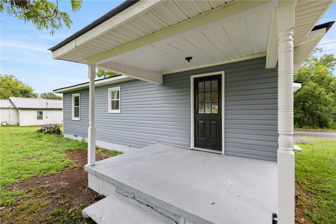 905 East South 2nd Street Seneca, SC 29678 - Photo 21 of 27