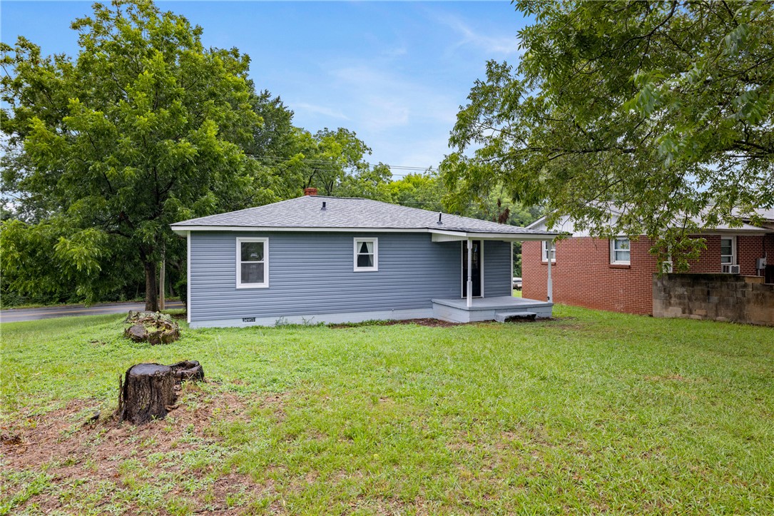 905 East South 2nd Street Seneca, SC 29678 - Photo 24 of 27