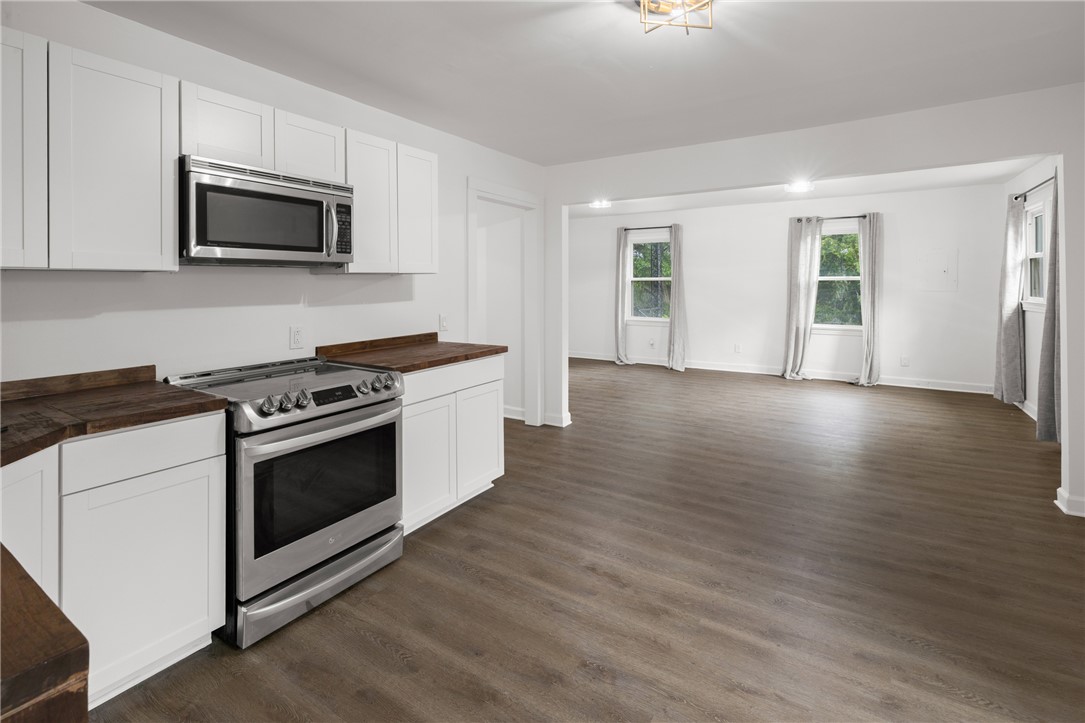 905 East South 2nd Street Seneca, SC 29678 - Photo 4 of 27