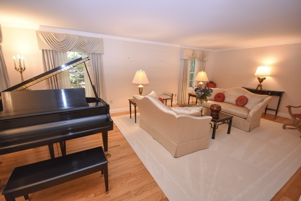 42 Woodlot Road Amherst, MA 01002 - Photo 4 of 42 Gallery Image 4