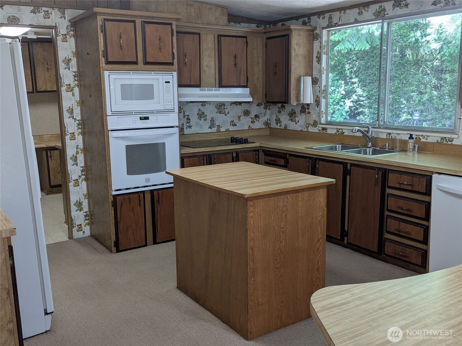 19730 Southeast 210th Street Maple Valley, WA 98038 - Photo 11 of 29