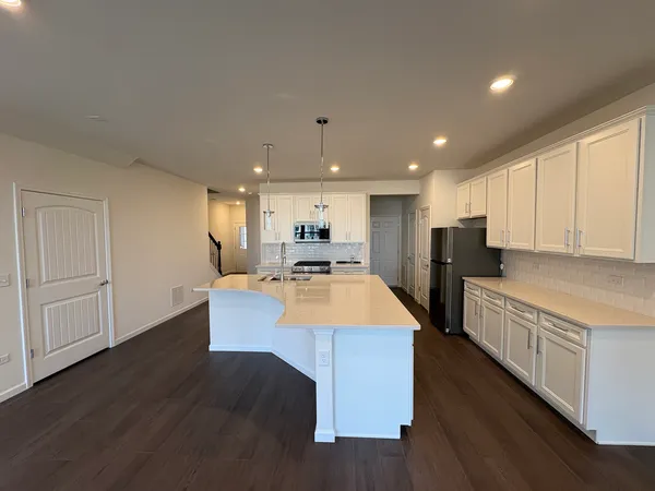 $3,350 | 2208 Ryegrass Lane, Unit 78004, Bolingbrook, IL 60490