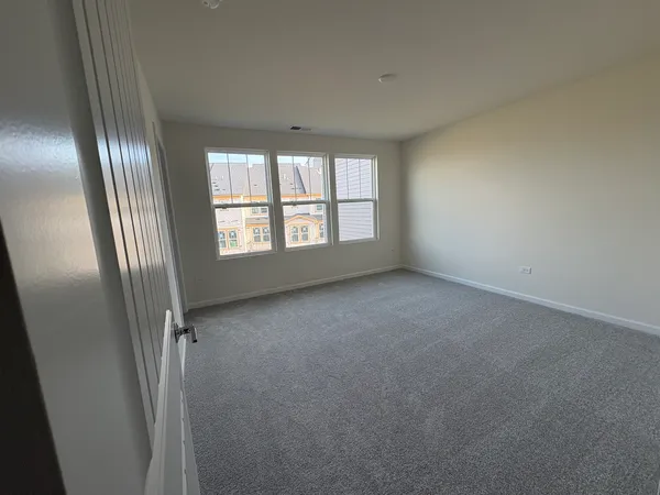 $3,350 | 2208 Ryegrass Lane, Unit 78004, Bolingbrook, IL 60490