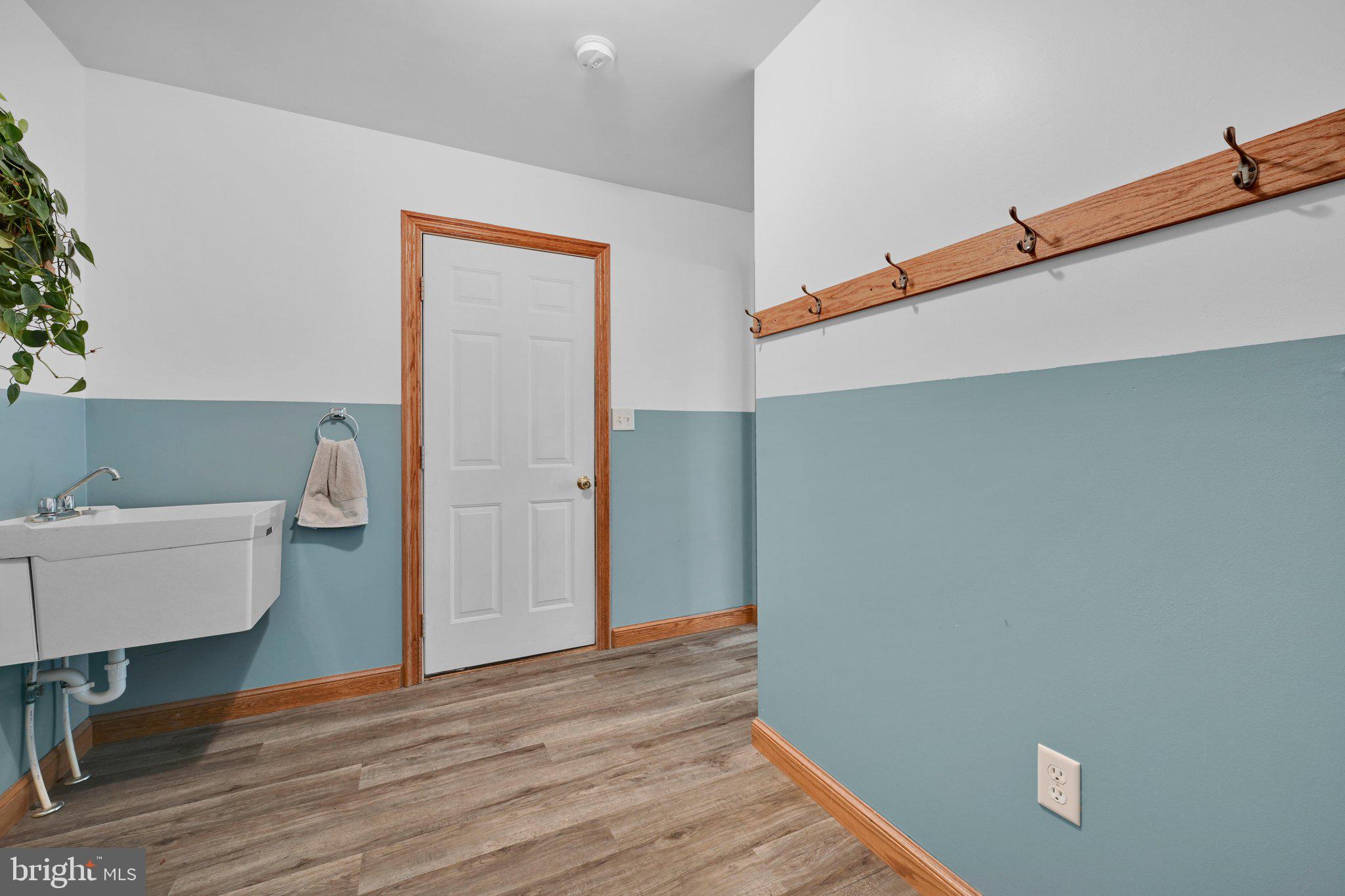 367 Ridge Avenue Ephrata, PA 17522 - Photo 12 of 46 Laundry Area