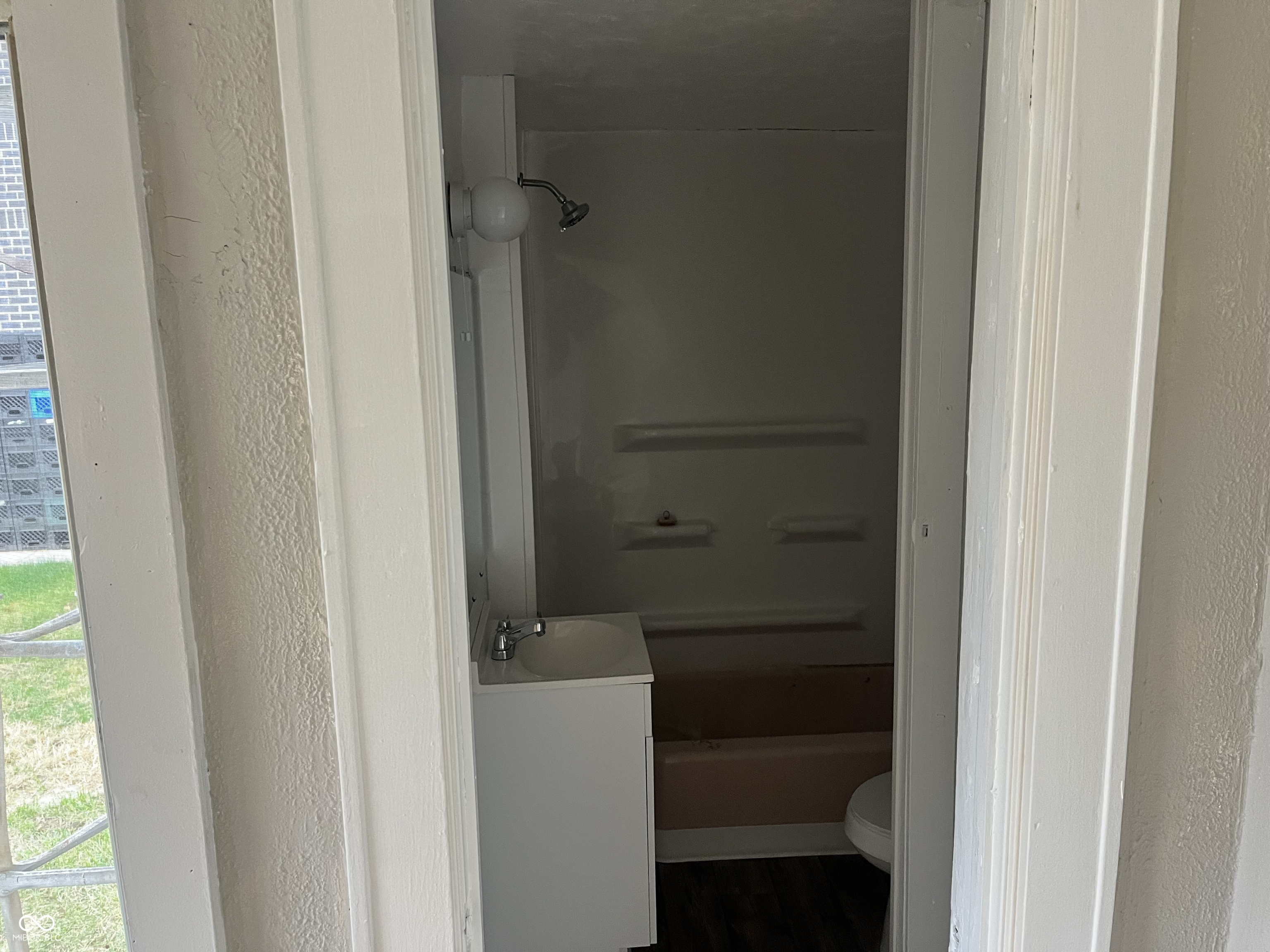 2030 Broadway Street Anderson, IN 46012 - Photo 6 of 13