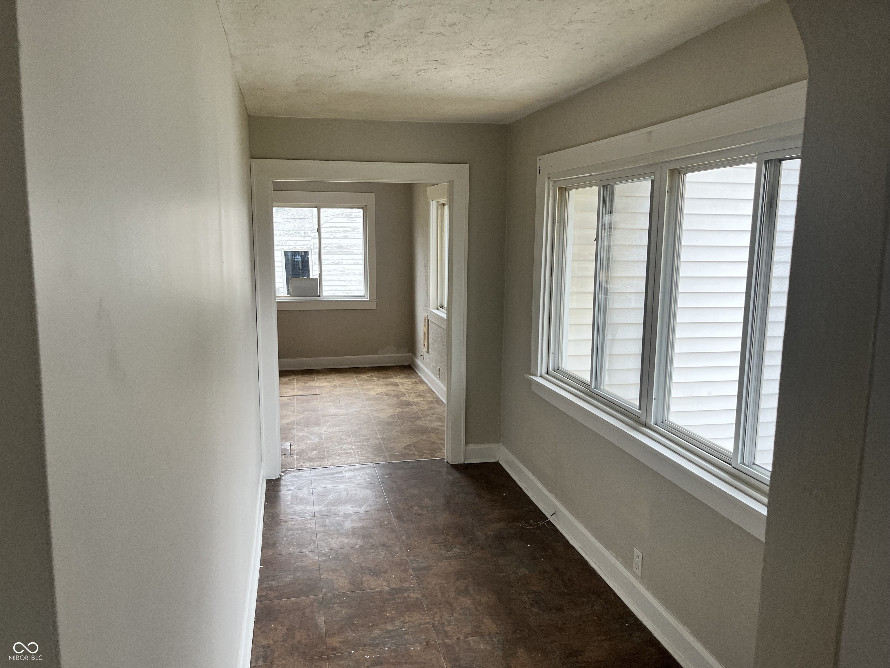 2030 Broadway Street Anderson, IN 46012 - Photo 10 of 13