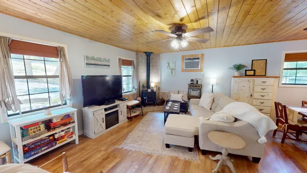$239,999 | 89 Cr 323 Road, Iuka, MS 38852