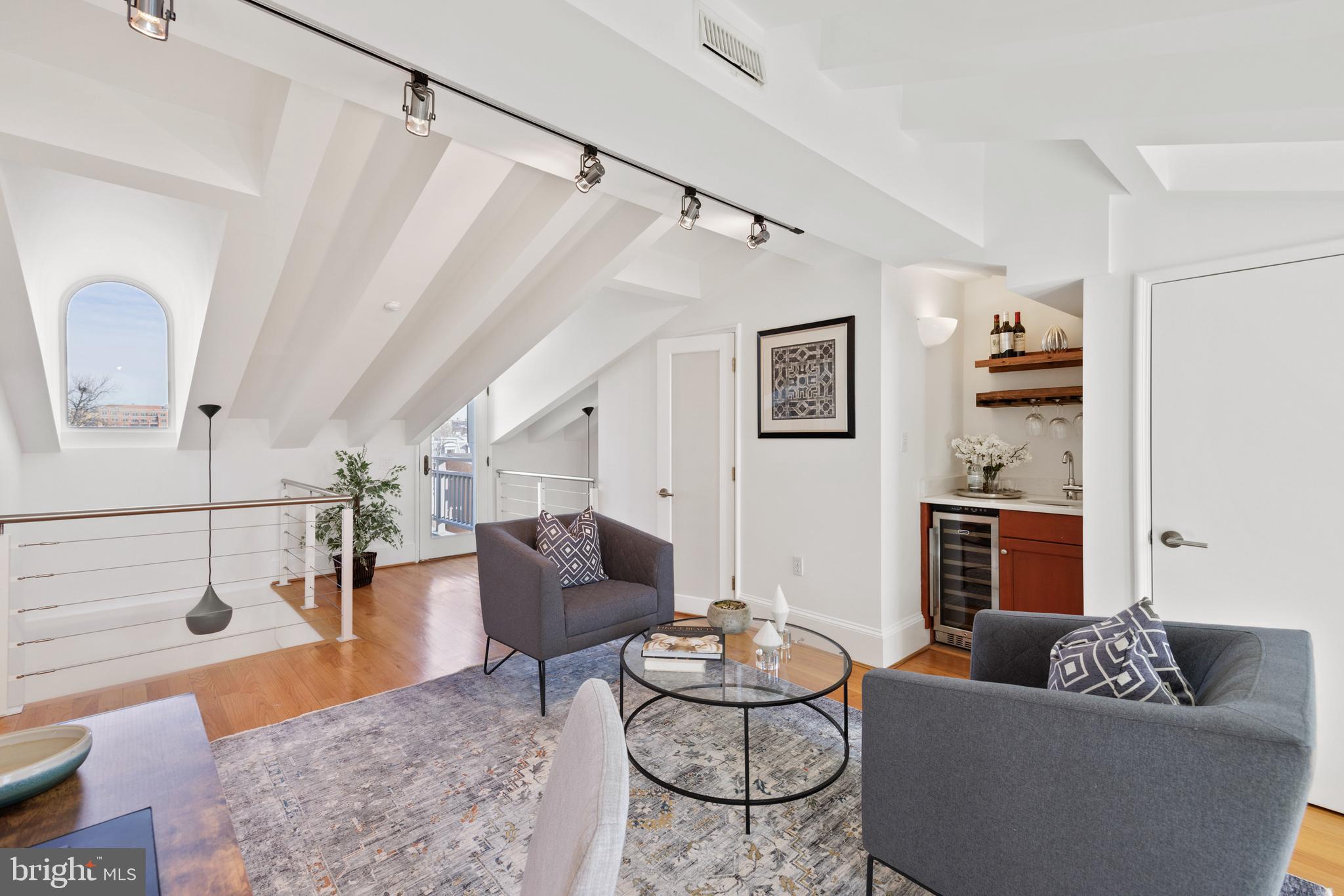 1321 R Street Northwest, Unit 4 Washington, DC 20009 - Photo 14 of 16 Gallery Image 14