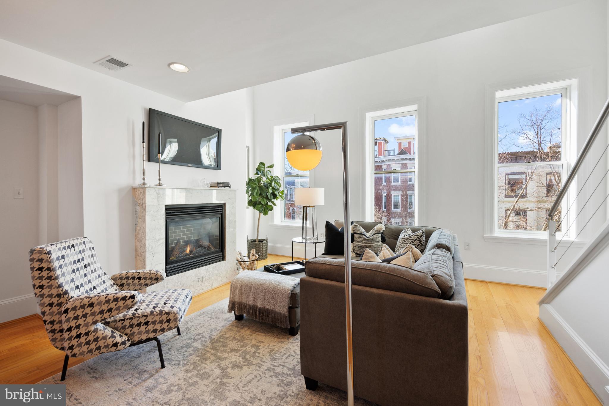 1321 R Street Northwest, Unit 4 Washington, DC 20009 - Photo 4 of 16 Gallery Image 4