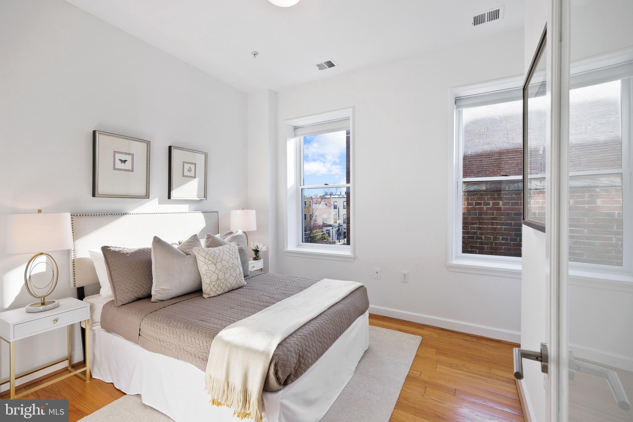 1321 R Street Northwest, Unit 4 Washington, DC 20009 - Photo 10 of 16 Gallery Image 10