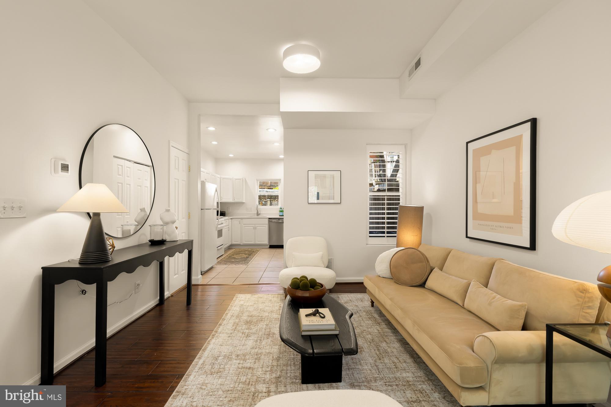 427 R Street Northwest Washington, DC 20001 - Photo 4 of 33