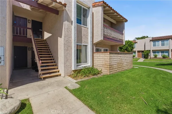 $484,999 | 700 West La Veta, Unit C7, Orange, CA 92868