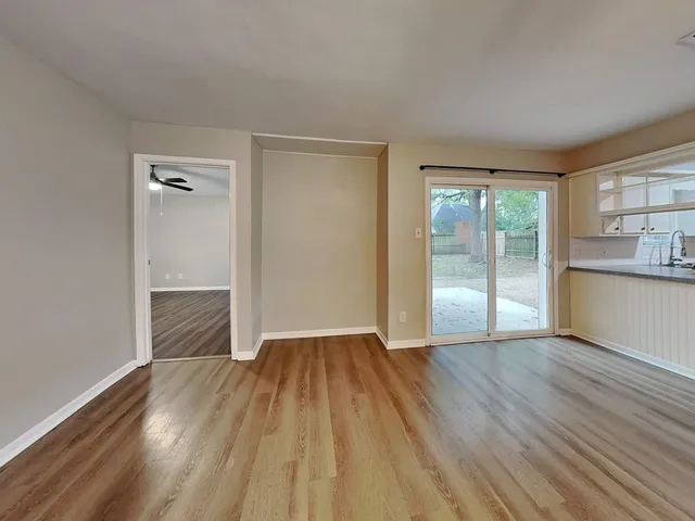 $1,830 | 743 South Iowa Avenue, League City, TX 77573